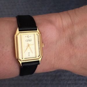 Quartz small square vintage look watch